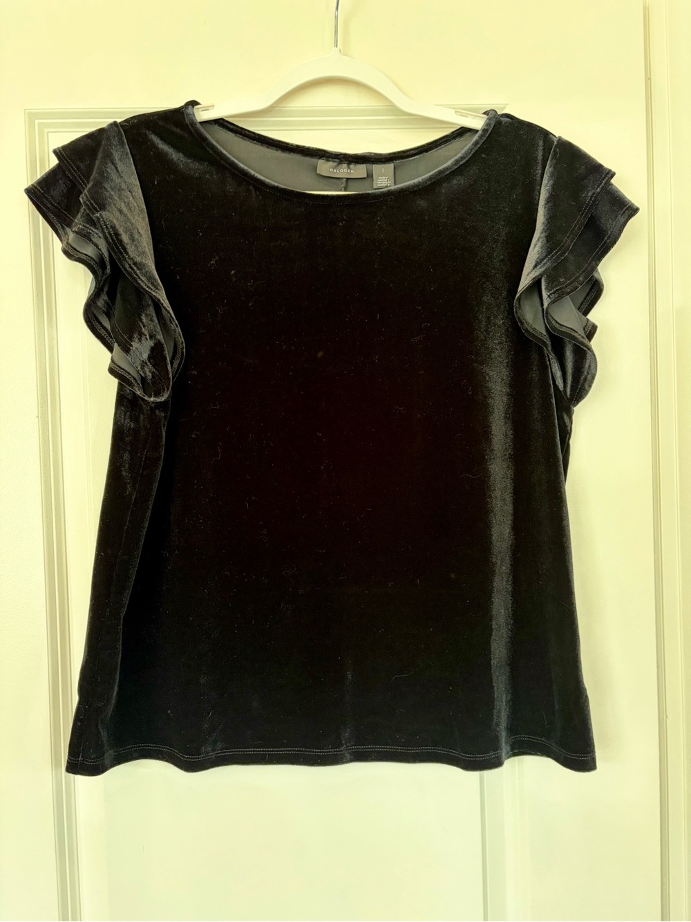Halogen Velvet Ruffle Sleeve Top - Black